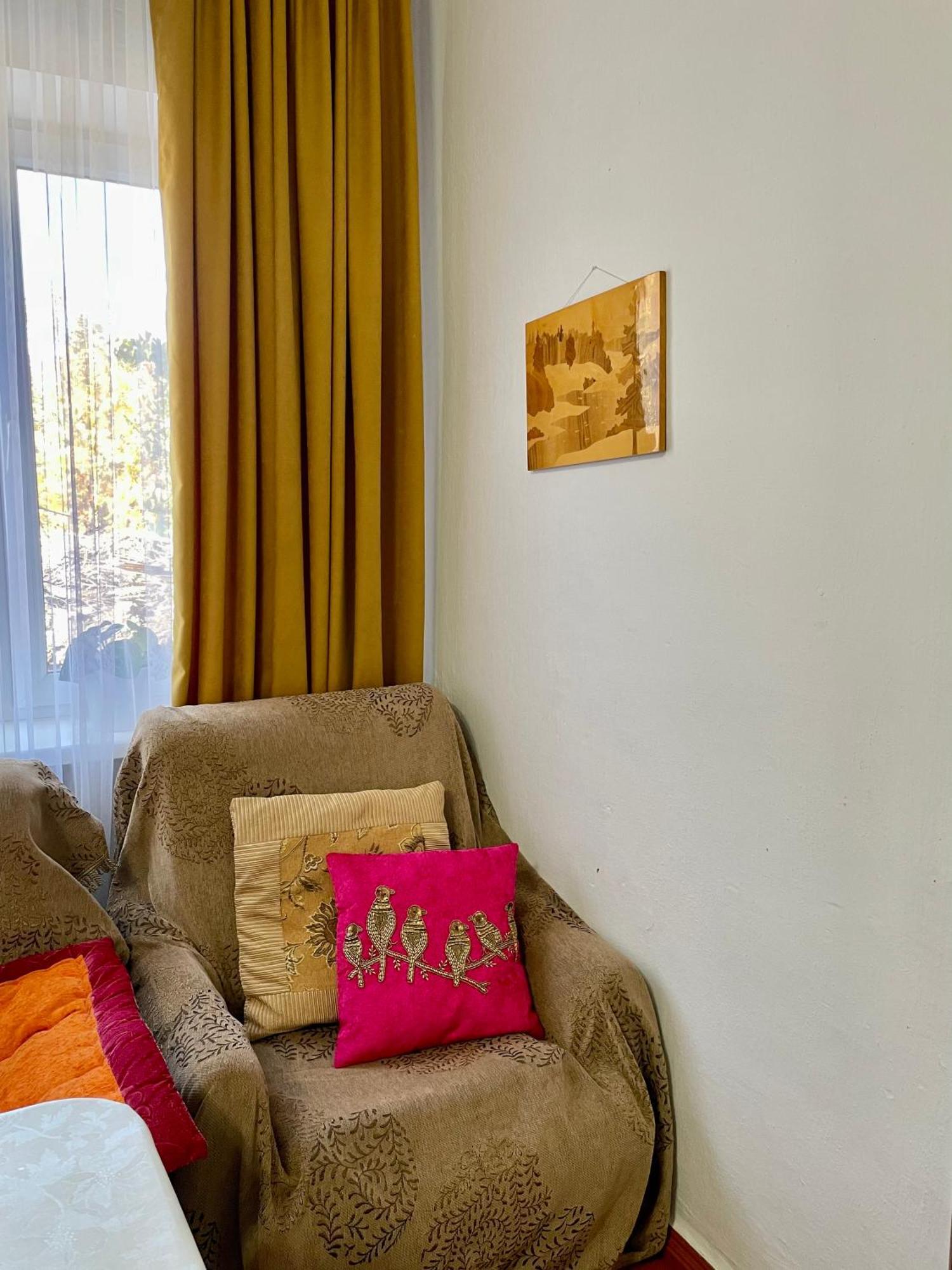 Gulnara Guest House Balykchy Экстерьер фото